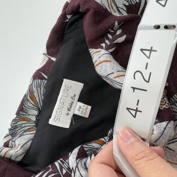 Signature by Robbie Bee Dress Womens Petite Medium Wine Floral‎ Cowl Neck PM NWT - Picture 3 of 10